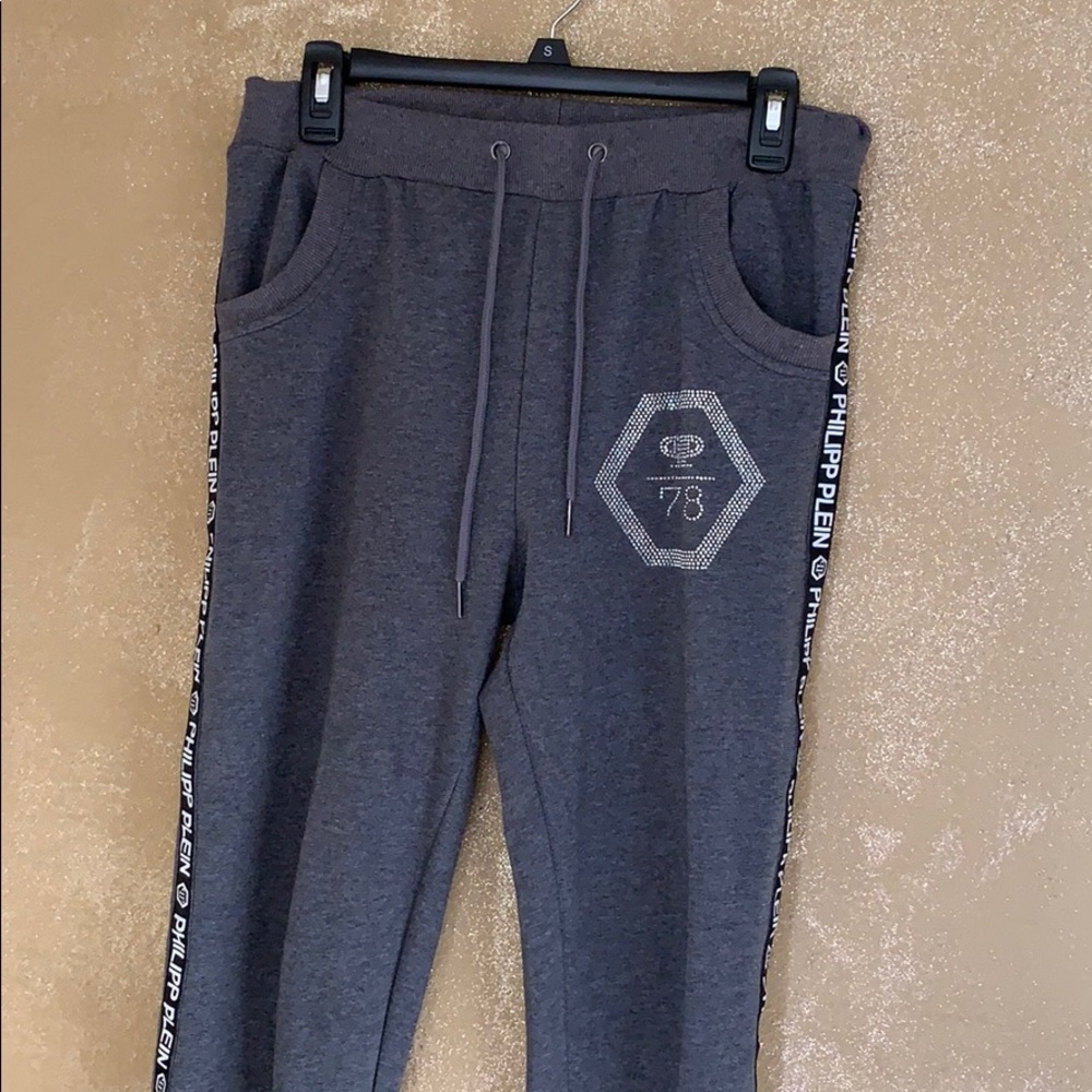 Women fashion tracksuit